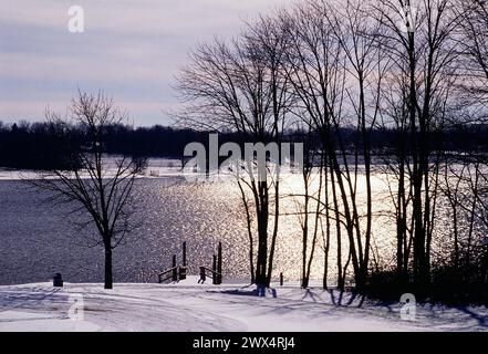 Bleak winter scene; Lake Galena; Peace Valley Park; Pennsylvania; USA Stock Photo