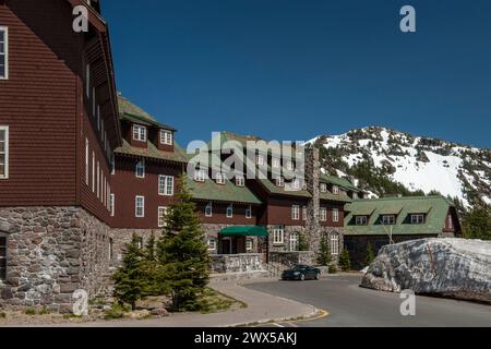 Crater Lake Lodge, on the National Register of Historic Places, at Crater Lake, Oregon Stock Photo