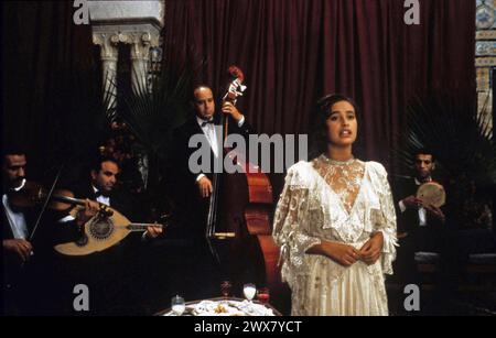 Samt el qusur  The Silences of the Palace Year: 1994 - France / Tunisia Director: Moufida Tlatli Hind Sabri Stock Photo