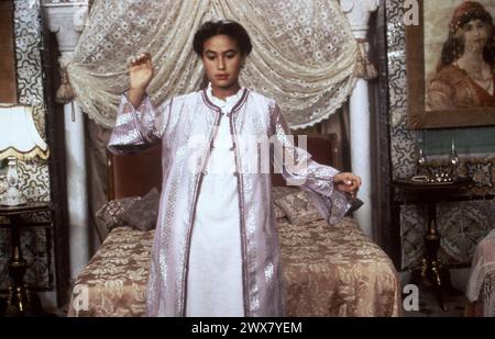 Samt El Qusur Year : 1994 France / Tunisia Director : Moufida Tlatli Hind Sabri Stock Photo