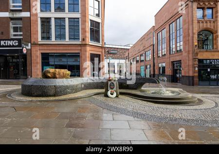 The River of Life fountain remembering the two boys killed in the Warrington bombing by the IRA in 1993 Stock Photo