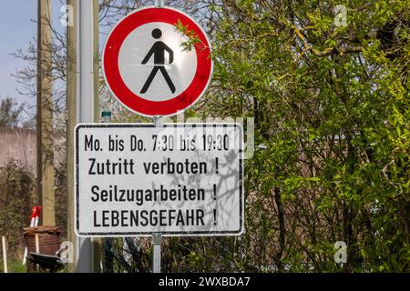 Traffic sign - no passing, cable pulling work. New power line from Birkenfeld to Oetisheim in the Enzkreis district, 14 kilometre long 380 kV line of Stock Photo