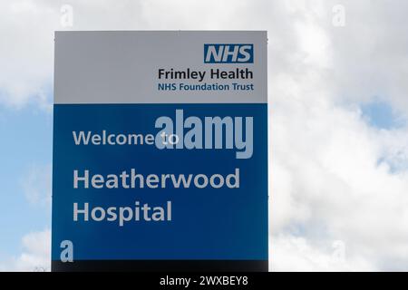 Signage or sign at the new NHS hospital: Heatherwood Hospital in Ascot, Berkshire, England, UK, which opened in 2022 Stock Photo