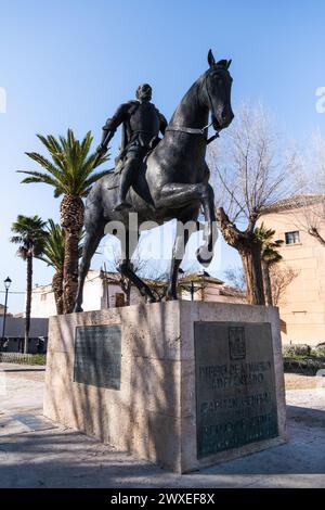 Equestrian monument of Don Diego de Almagro, Captain General of the Kingdom of Chile, on horseback in the main square of Almagro in Ciudad Real, Spain Stock Photo