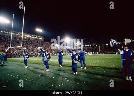 Penn State cheerleaders, Pennsylvania State University vs. University of Pittsburg, traditional football rivalry, Beaver Stadium, State College, Penns Stock Photo