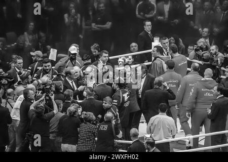 28-11-2015 Dusseldorf Germany.  People in ring after win of Tyson Fury - he new Champion of Ibf, WBO, WBO champion belts. Klitschko lost, Wladimir  Kl Stock Photo