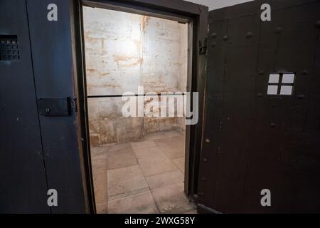 The Conciergerie prisoner cell in prison, Paris, France Stock Photo