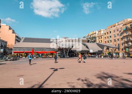 Barcelona, Spain - FEB 10, 2022: Exterior view of the Mercat de la Barceloneta, Barceloneta Food Market in Barcelona, Spain. Stock Photo