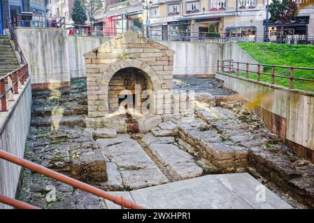 The Foncalada fountain dates back to the 9th century and was built during the reign of Alfonso III the Great (866-910). Oviedo, Asturias, Spain. Stock Photo