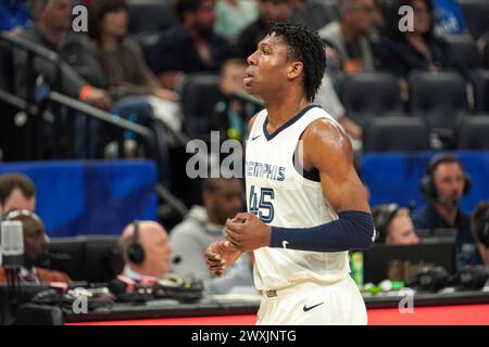 Memphis Grizzlies forward GG Jackson (45) brings the ball up court in ...