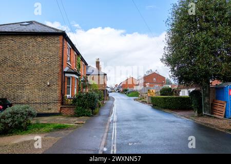 Leatherhead Surrey, UK, April 01 2024, Row Or Line Of Traditional Surburbian Residential Housing With No People Stock Photo