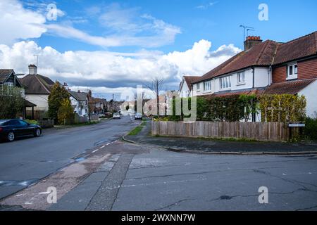 Leatherhead Surrey, UK, April 01 2024, Row Or Line Of Traditional Surburbian Residential Housing With No People Stock Photo