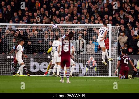 London Stadium, London, UK. 2nd Apr, 2024. Premier League Football, West Ham United versus Tottenham Hotspur; Kurt Zouma of West Ham United scores for 1-1 in the 19th minute Credit: Action Plus Sports/Alamy Live News Stock Photo