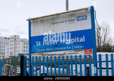 London, UK. A sign outside the St Helier Hospital and Queen Mary Hospital for Children in Sutton, South London. Stock Photo