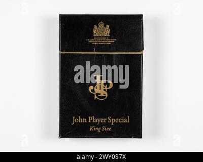 anti smoking cigarettes Anti-Smoking Advocates Hail New Tobacco Laws That Took Effect July 1st In New York anti smoking cigarettes Anti-Smoking Advocates Hail New Tobacco Laws That Took Effect July 1st In New York