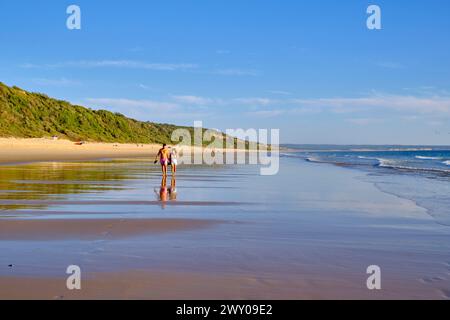 Tranquil beaches along the Protected Landscape of the Fossil Cliffs of Costa de Caparica. Fonte da Telha, Almada. Portugal Stock Photo