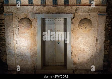 Museum of the Royal Tombs of Aigai (Vergina), Greece, centered around the royal tombs built by the ancient Kingdom of Macedon at Aigai. Stock Photo