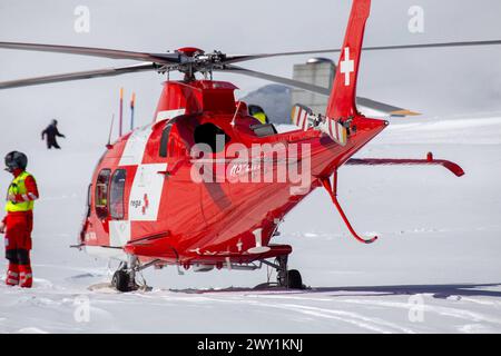 25. März 2024, Grindelwald, Schweiz: Rettungshubschrauber nach einem ...