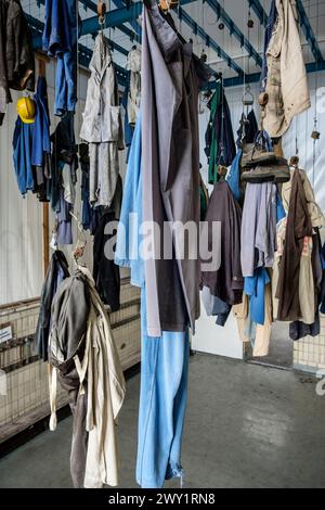 Musee du site minier de Wallers-Aremberg avec des reconstitutions de galerie et la salle des pendus  Museum of the coal mine in Wallers Stock Photo