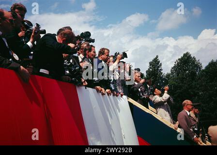 Anlass Besuch John F. Kennedy in Berlin - Sender Freies Berlin SFB - Pressebereich bei Us-Präsident Kennedys Rede am Brandenburger Tor, Deutschland 1963. Stock Photo