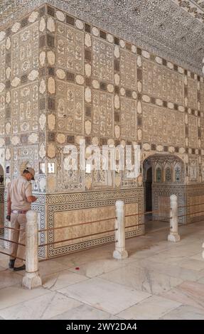 Sheesh Mahal interior, Amber Fort, Jaipur, Rajasthan, India Stock Photo ...