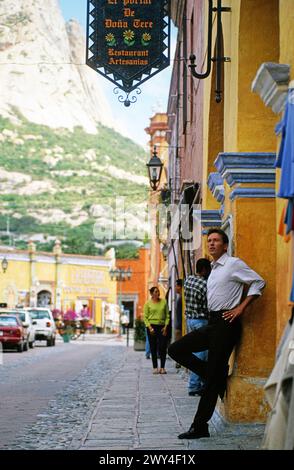 Helmut Lotti, belgischer Sänger aus den Bereichen Crossover und Pop, bei einer Urlaubsreise in Mexiko, 2000. Stock Photo