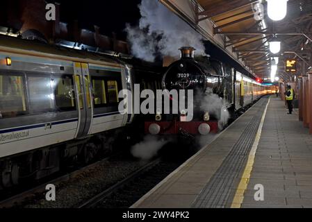 GWR steal loco 7029 Clun Castle operating the Vintage Trains Polar Express, Moor Street Railway Station, Birmingham, Dec 2023 Stock Photo