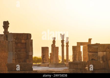 Persepolis, Iran - 8th june, 2022: Beautiful Sunrise in Persepolis, capital of the ancient Achaemenid kingdom. Ancient sites columns. Ancient Persia.F Stock Photo