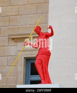 VENUS DE MILO SCULPTURES EMBODYING THE OLYMPIC SPIRIT ADORN PARIS Stock Photo