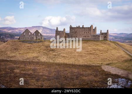 Ruthven Barracks, Scotland. Maintained as a scheduled monument by Historic Environment Scotland. Photography from public roadside parking. Spring. Stock Photo