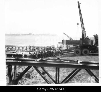 BUILDING LAMBETH BRIDGE - Sections of the bridge being constructed. , British Army, 21st Army Group Stock Photo