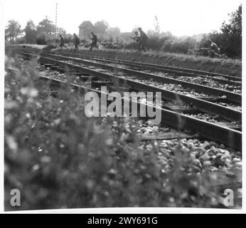 WITH THE NEDERLAND LIBERATION ARMY AT EXERCISE B 10043 - B 10055 - Sgt ...