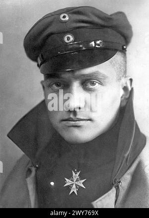 MANFRED von RICHTHOFEN  (1892-1918) WWI German air force fighter pilot ace, about 1917 Stock Photo
