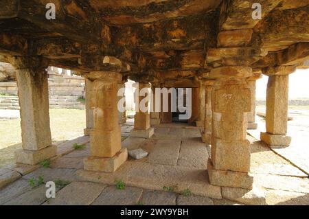 Mandapa in a Vishnu Virukpaksha Temple, Hampi, UNESCO World Heritage Site, Karnataka, India, Asia Copyright: MichaelxSzafarczyk 1235-1463 Stock Photo