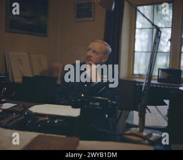 THE ROYAL AIR FORCE DURING THE SECOND WORLD WAR: PERSONALITIES - Air Chief Marshal Sir Arthur T Harris, Commander in Chief of Royal Air Force Bomber Command, at his desk. , Harris, Arthur Travers, Royal Air Force Stock Photo