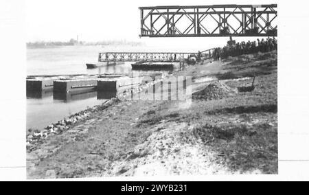 BUILDING LAMBETH BRIDGE - Original wartime caption: Sections of the bridge being constructed. Photographic negative , British Army, 21st Army Group Stock Photo