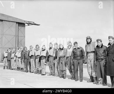 Us Naval Airmen Arrive In Britain. April 1942, Royal Naval Air Station 