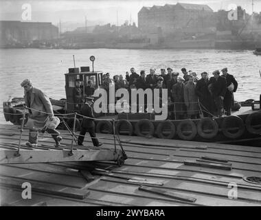 Italian prisoners of war arrive at Greenock on 23 October 1941 ...