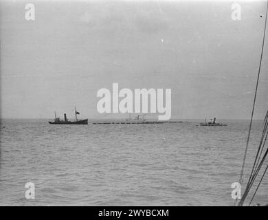 BOOM DEFENCE IN THE THAMES ESTUARY. 1940. - , Stock Photo