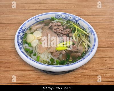 Beef Noodle is famous Vietnamese food. Phở bò Vietnam. Pho vietnamita de ternera. 越南牛肉河粉. 越南旅游, वियतनाम पर्यटन, 베트남 관광, ベトナム観光, ឌូលីច វៀតណាម Stock Photo