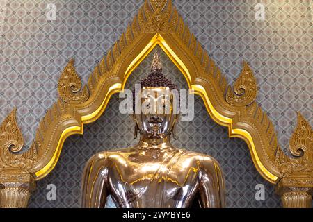 Closeup of solid gold Buddha statue, Wat Traimit (Temple of the Golden Buddha). It is 3 meters (nearly 10 feet) tall, and weighs 5.5 tons. Stock Photo