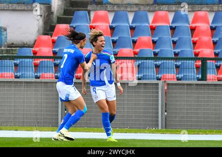 Cosenza, Italia. 05th Apr, 2024. Italy's Valentina Giacinti and Agnese Bonfantini celebrate during the Women's European Qualifiers 2025 match Italy vs Us Netherlands at the Gigi Marulla Stadium in Cosenza, Italy on April 5, 2024 (Andrea Rosito/SPP) Credit: SPP Sport Press Photo. /Alamy Live News Stock Photo