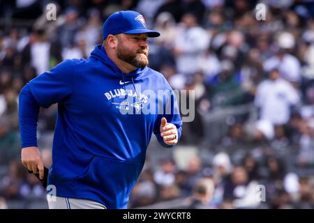 Bronx, United States. 05th Apr, 2024. Toronto Blue Jays manager John Schneider jogs to the dugout in the eighth against the New York Yankees on Opening Day at Yankee Stadium on Friday, April 5, 2024 in New York City. Photo by Corey Sipkin/UPI Credit: UPI/Alamy Live News Stock Photo