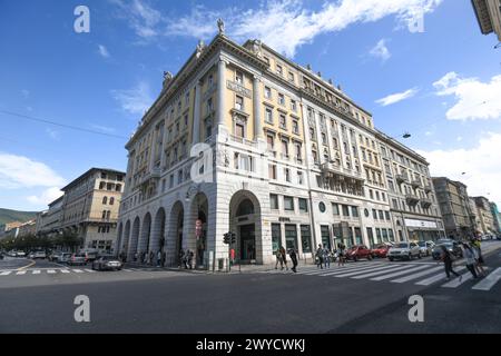 Trieste: Via Giosue Carducci, Pîazza Carlo Goldoni. Italy Stock Photo