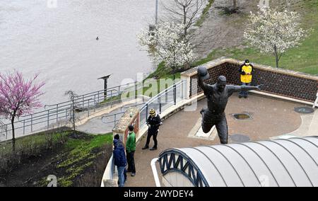 Pittsburgh, United States. 05th Apr, 2024. Geese swim in the flooding river along the north shore of Pittsburgh where Pittsburgh Pirates usually walk to the game before the Home Opener with the Baltimore Orioles at PNC Park on Friday, April 5, 2024 in Pittsburgh. Photo by Archie Carpenter/UPI Credit: UPI/Alamy Live News Stock Photo