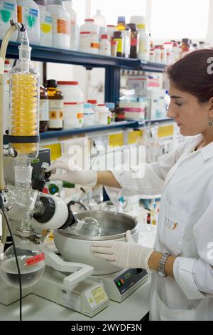 Rotary evaporator. Research and Development laboratory. Functional biomolecules in food extraction. AZTI-Tecnalia. Technological Centre specialised in Marine and Food Research. Sukarrieta, Bizkaia, Euskadi. Spain. Stock Photo