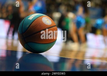 Saint Petersburg, Russia. 05th Apr, 2024. Ball on the VTB United League basketball match, Regular Season, between Zenit Saint Petersburg and UNICS Kazan at 'kck Arena'. Final score; Zenit 91:87 UNICS Kazan. Credit: SOPA Images Limited/Alamy Live News Stock Photo