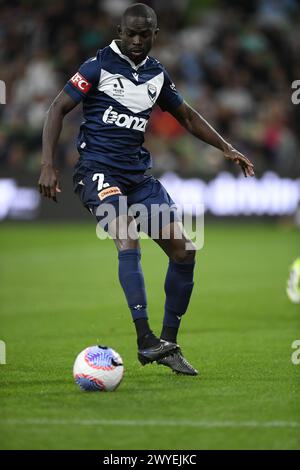 MELBOURNE, AUSTRALIA. 6 Apr 2024. Pictured:  Jason Geria(2) of Melbourne Victory in action during the A Leagues Soccer, Melbourne Victory FC v Melbourne City FC at Melbourne's AAMI Park. Credit: Karl Phillipson/Alamy Live News Stock Photo