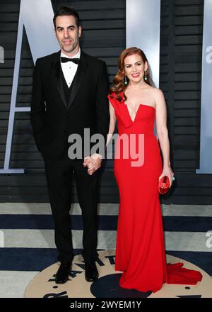 (FILE) Isla Fisher Announces Divorce from Sacha Baron Cohen After 13 Years of Marriage. Fisher announced the news on Friday, April 5, 2024 in a personal message shared to her Instagram Story. BEVERLY HILLS, LOS ANGELES, CALIFORNIA, USA - MARCH 04: English comedian, actor, writer and producer Sacha Baron Cohen and wife/Australian actress Isla Fisher arrive at the 2018 Vanity Fair Oscar Party held at the Wallis Annenberg Center for the Performing Arts on March 4, 2018 in Beverly Hills, Los Angeles, California, United States. (Photo by Xavier Collin/Image Press Agency) Stock Photo