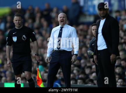 Goodison Park, Liverpool, UK. 6th Apr, 2024. Premier League Football, Everton versus Burnley; Everton manager Sean Dyche shouts instructions to his players Credit: Action Plus Sports/Alamy Live News Stock Photo